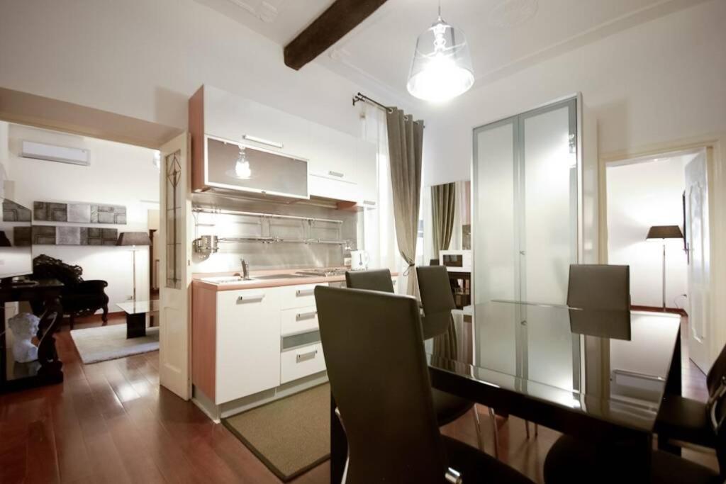 Banchi - Classic Apartment Between Navona And Campo Dei Fiori Rome Exterior photo